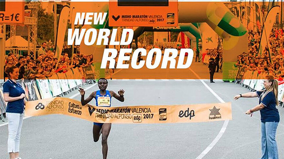 Joyciline Jepkosgei har hatt en fantastisk sesong og i Valencia satte sin sjette verdensrekord for året. (Foto: arrangøren) 