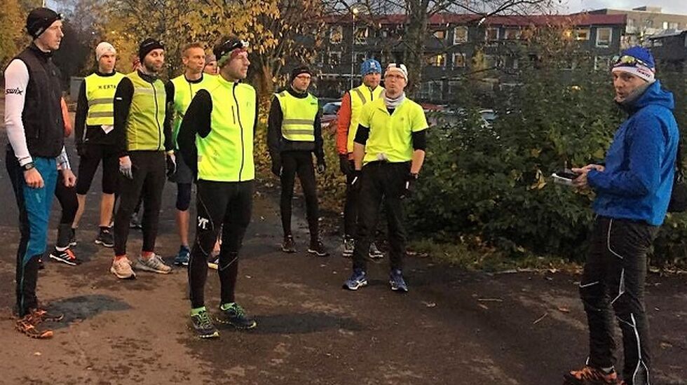 Et titalls løpere er klare til å løpe i gang vinteren på Hamar vest. (Arrangørfoto)