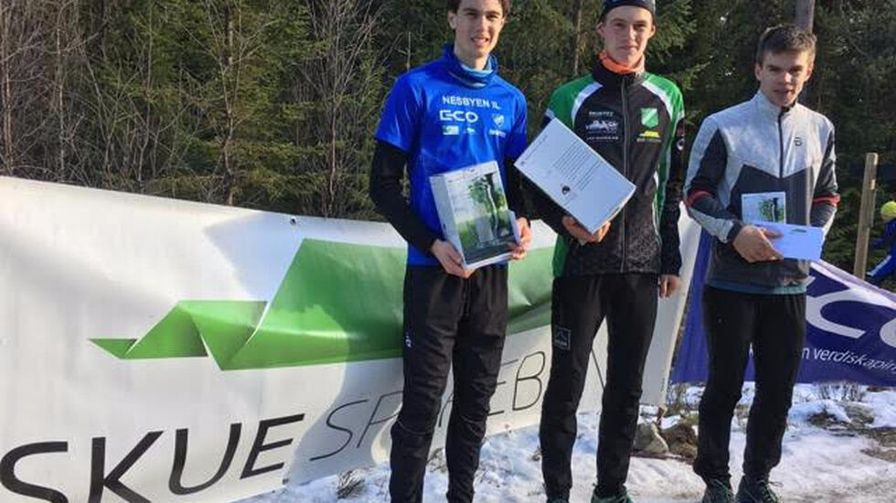 Årets topp 3 i Bringenatten Opp, (fv) Sondre Juven, Kristen Mikkelsplass, Bjørnar Stensrud Tyribakken. Foto: Ove Grøndal