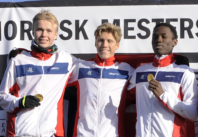 Alle de tre som tok laggull i nordisk - Håkon Stavik, Simen Halle Haugen og Thomas Jefferson Byrkjeland - er tatt ut til EM. I tillegg blir også Jakob Ingebrigtsen og Fredrik Sandvik med. (Foto: Arne Dag Myking)