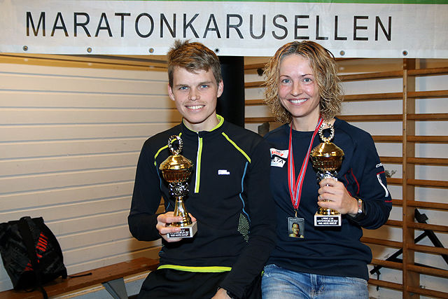 Erlend Nymark Jensen og Therese Falk tok seieren i Hans Jakobs minneløp