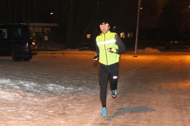 Bjørn Egil Nordseth inn til 14.15 på den 4,1 km lange runden, bare 23 sekunder bak sin og Henning Mortensens løyperekord satt på bar asfalt. (Foto: Esther Innselset)