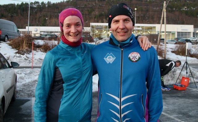 De to vinnerne på 10 km i Ålesund, Sissel Hammerås og Gunnar Karl Emblem. Foto: Sigbjørn Anton Lerstad