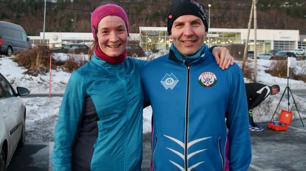 De to vinnerne på 10 km i Ålesund, Sissel Hammerås og Gunnar Karl Emblem. Foto: Sigbjørn Anton Lerstad