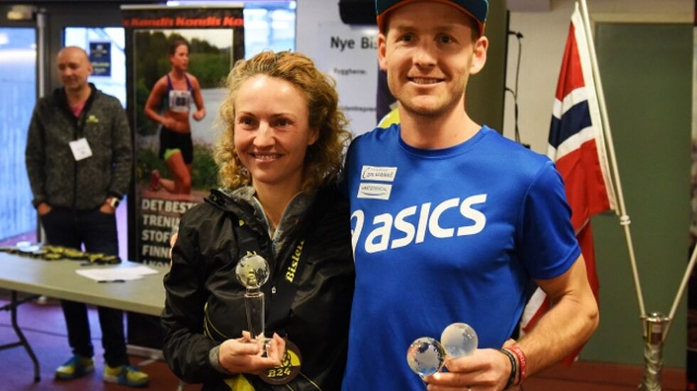 Therese Falk og Didrik Hermansen fra utdelingen av Årets Ultraløper 2016. (Foto: Anders Tøsse)