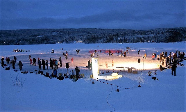 Idyll i skumringstimen på Dølisjøen lørdag. (Foto: Arrangøren)