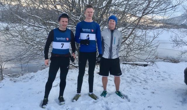 De tre beste i dagens Rotevatnet Rundt. Fra venstre, Leif Sægrov (2. plass), Jørgen André Førde (vinner) og Steffen Kråkevik (nummer tre). Foto: Elin Burås Sylte