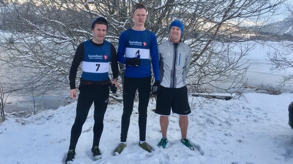 De tre beste i dagens Rotevatnet Rundt. Fra venstre, Leif Sægrov (2. plass), Jørgen André Førde (vinner) og Steffen Kråkevik (nummer tre). Foto: Elin Burås Sylte