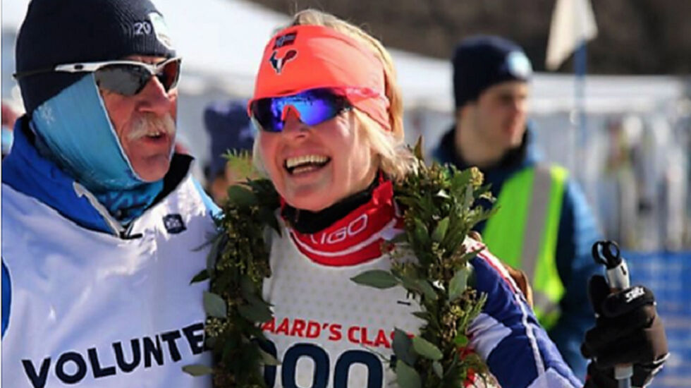 Ragnhild Bolstad fra Åslia Skilag hadde all grunn til å smile etter å tatt tre gull, en sølv i veteran-VM og avsluttet USA-turen med å vinne City of Lakes Festival. (Arrangørfoto)
