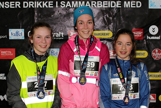 Premiepallen på kvinnenes 5 km: Ingrid F. Havre, Inger-Marie S. Lie, Annike Meyer-Torsvik.
