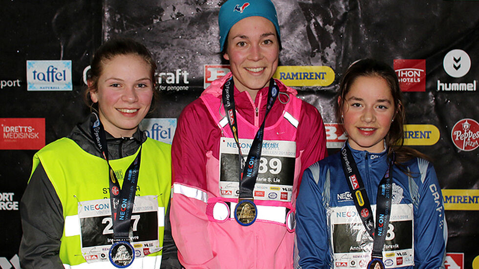Premiepallen på kvinnenes 5 km: Ingrid F. Havre, Inger-Marie S. Lie, Annike Meyer-Torsvik.