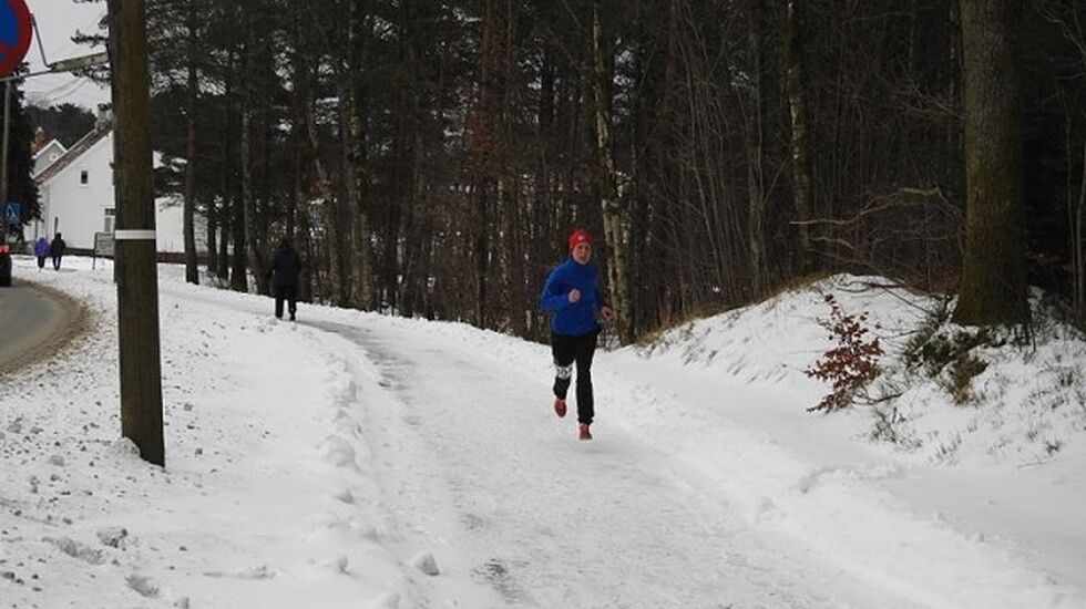Ingrid Ukkelberg, Mandal IL mot mål som vinner av 10 km på 39.28 (Foto: fvn.no/Ivar Gogstad)