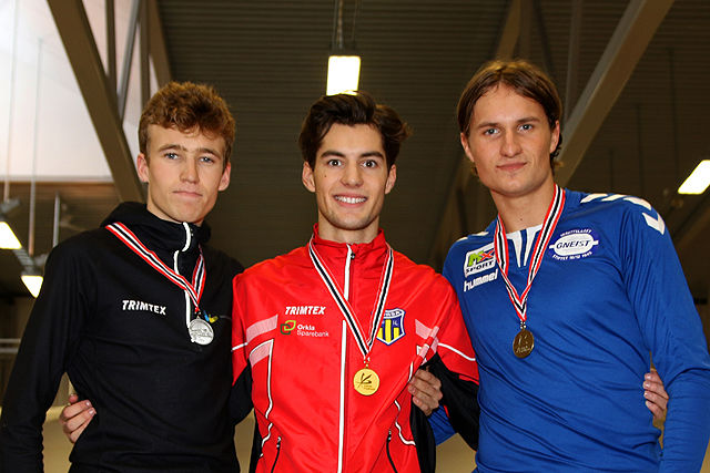 Premiepallen for G18/19 på 800 meter: Mathias Flak, Kjetil Brenno Gagnås og Thomas Blücher.
