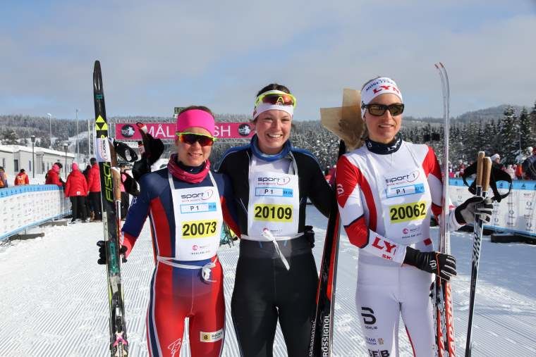 De tre raskeste på 30 km, Marie Renéee Sørum (2. plass), Nichole Bathe og Barbro Sætha (3. plass). Foro: Arrangøren/Terje Lund Olsen