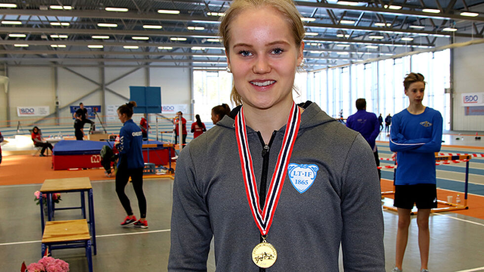 Malin Edland tok overlegne seire på både 800 og 1500m