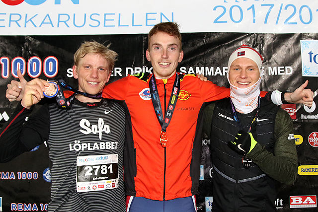 Premiepallen for 10 km i NECON Vinterkarusell: Joel Dyrhovden, Marius Vedvik og Sondre Øvre-Helland.
