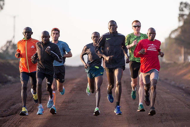 Sondre under ei treningsøkt i Kenya. (Foto: Hannover Marathon)