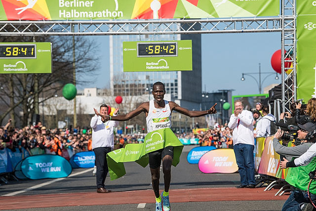 Erick Kiptanui, Kenya tangerte årsbeste i verden på halvmaraton i Berlin i helgen. Foto: SCC EVENTS Petko Baier Erick Kiptanui, Kenya tangerte årsbeste i verden på halvmaraton i Berlin i helgen. Foto: SCC EVENTS Petko Baier
