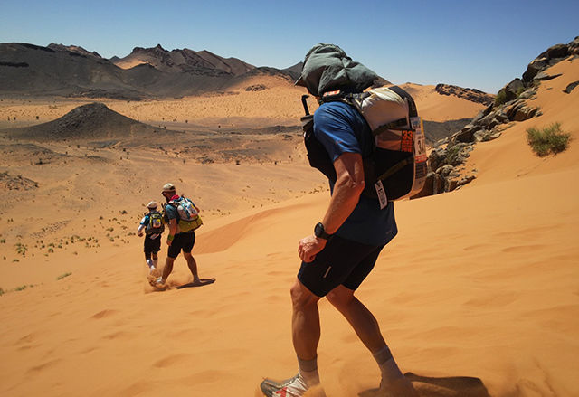 Marathon des Sables byr på store utfordringer flere dager på rad. (Foto: Fredrik Ölmqvist) Marathon des Sables byr på store utfordringer flere dager på rad. (Foto: Fredrik Ölmqvist)