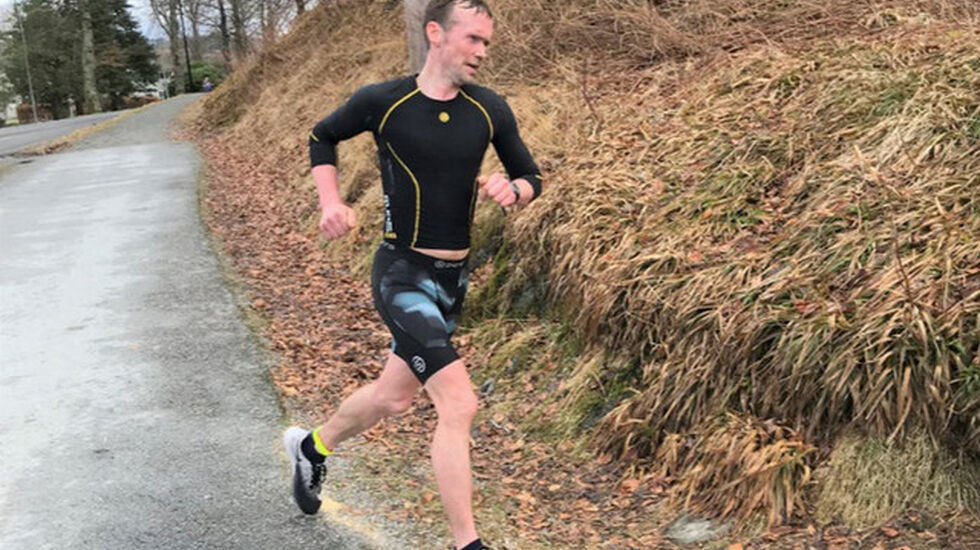 Helge Hafsås, Olden IL vant nok en gang helmaraton i Rett Vest. (Alle foto: Jan Grov)