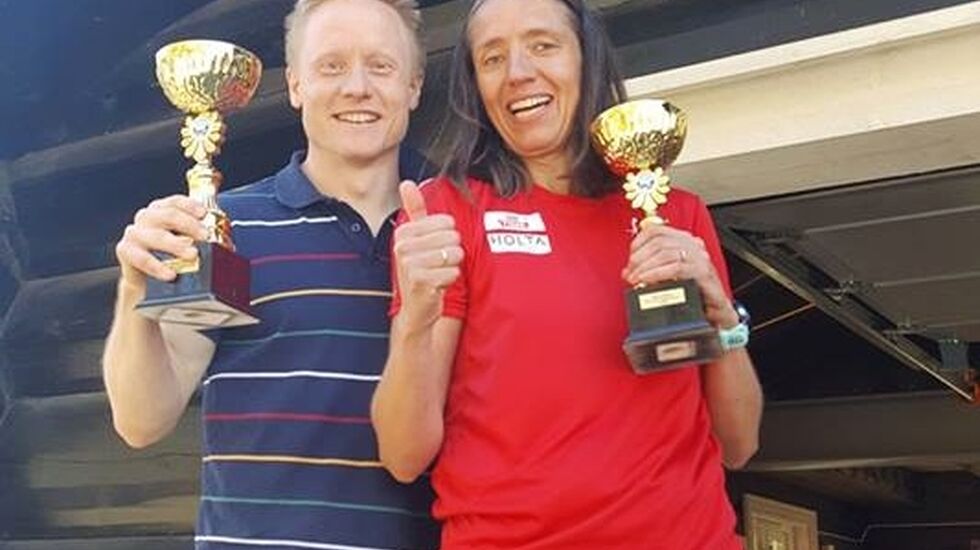 Maratonvinnerne Kim Bertheussen og Guro Skjeggerud. (Foto:Monica Tidemansen Thøgersen)