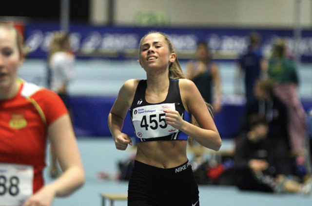 Amalie innerdørs på 800 meter tidligere i år. Foto: Tom Roger Johansen