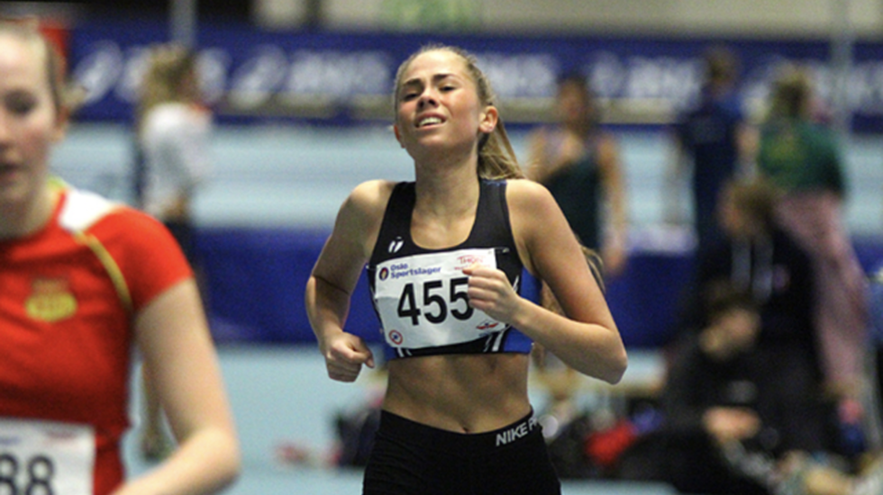Amalie innerdørs på 800 meter tidligere i år. Foto: Tom Roger Johansen