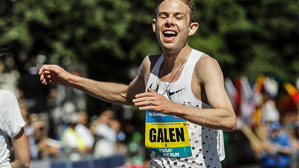 Galen Rupp satte pers med over 3 minutter og vant Praha Marathon på 2.06.07. (Foto: RunCzech)