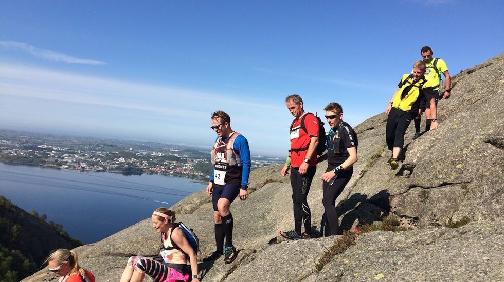 Det var flere utfordrende partier i Riska TrailRun, her er det en bratt rute ned fra Lifjellet. (Foto: Tom Kenneth Ravnås)