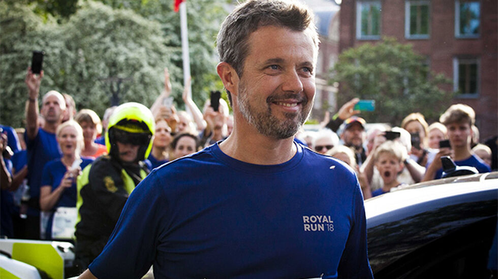 Kronprins Frederik var innom alle de fem løpene og fikk sjøl løpt over 16 km til sammen. (Foto: Deniz Holdt)