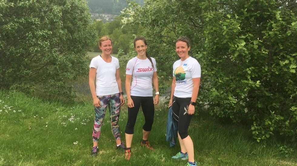 Tre beste – kvinner: f.v: Anette Hauger, Ingrid Aarflot Ryste og Hege Leikanger. Foto: Arrangør.