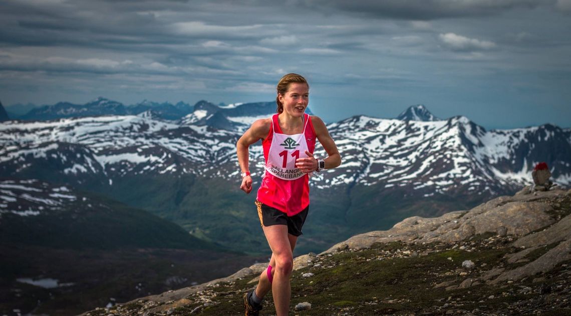 Hilde Aders fra Kvæfjord (løper for Tromsø Løpeklubb) vant fjorårets utgave av Håfjelltuva Opp. (Foto: Ben-Frode Andersen)