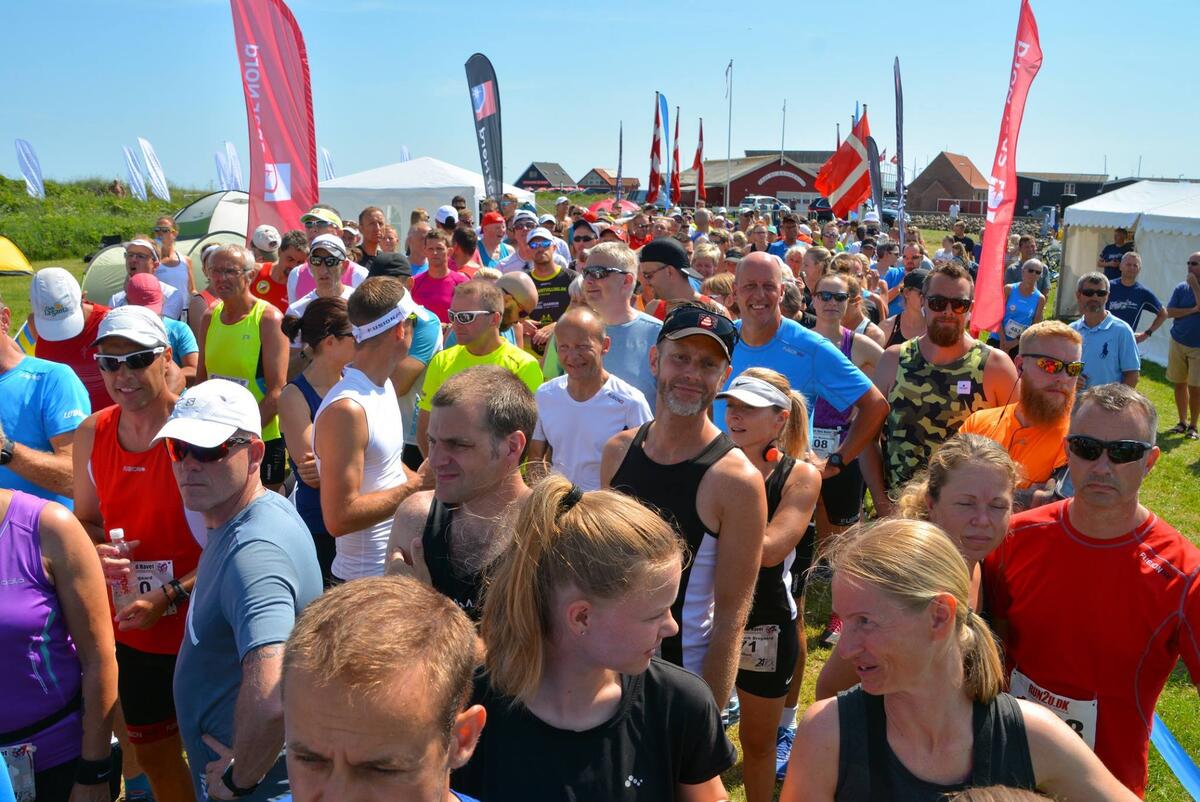 Folksomt_ved_start_Foto_Kim_Hansen_arrfoto