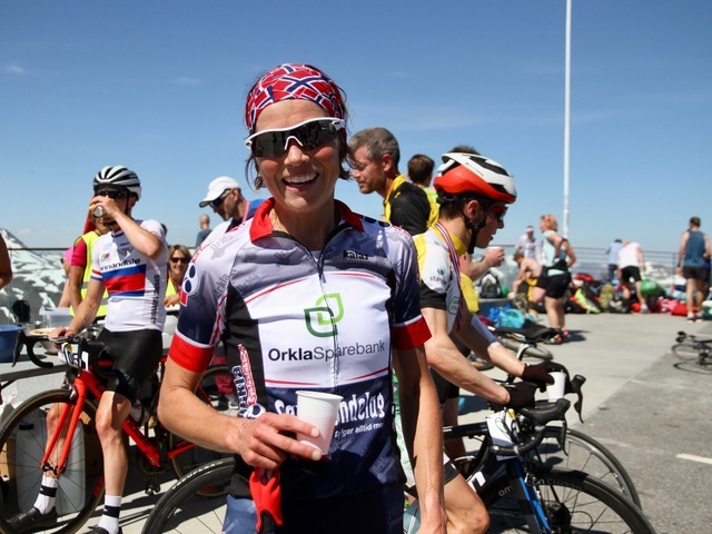 Borghild Løvset liker seg i Geiranger og vant Nibberittet andre år på rad. 38-åringen la opp som elitesyklist i 2015, men holder hjula gående og presterer fremdeles godt.