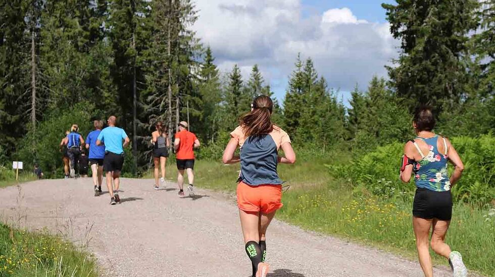 Nordmarka Skogsmaraton ble utsatt til høsten, mens det i juni arrangeres et helt nytt løp på 12 km. (Foto: Runar Gilberg)