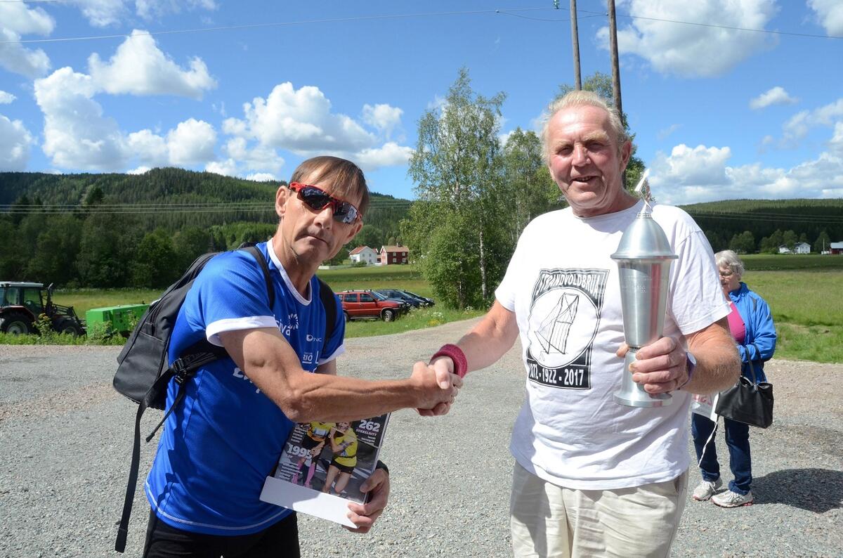 Vandrepokal_paa_avveie