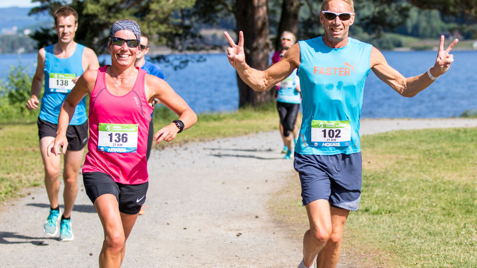 Esther Innselset og Håkom Amb løp halvmaraton på lørdag - og Gå-Joggen på onsdag. (Foto: Sylvain Cavatz)