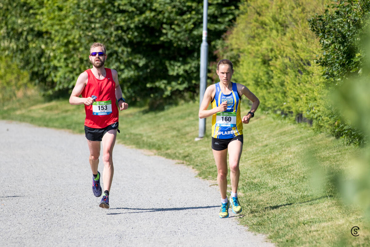 10km-1055_first women@14km_017