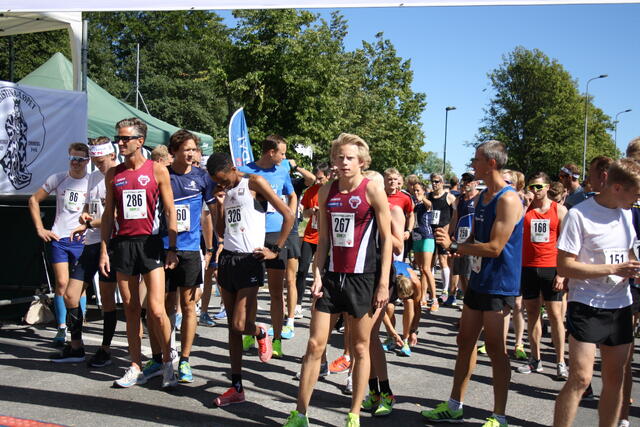 Starten på 5 km i 2018. (Foto: Bjørn Skotte/Kondis)
