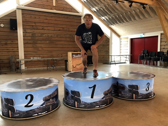 Hallgeir Martin Lundemo tester premiepallen i Tevelhallen