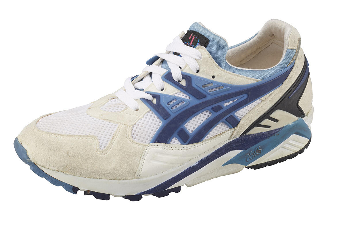 GEL_KAYANO_01