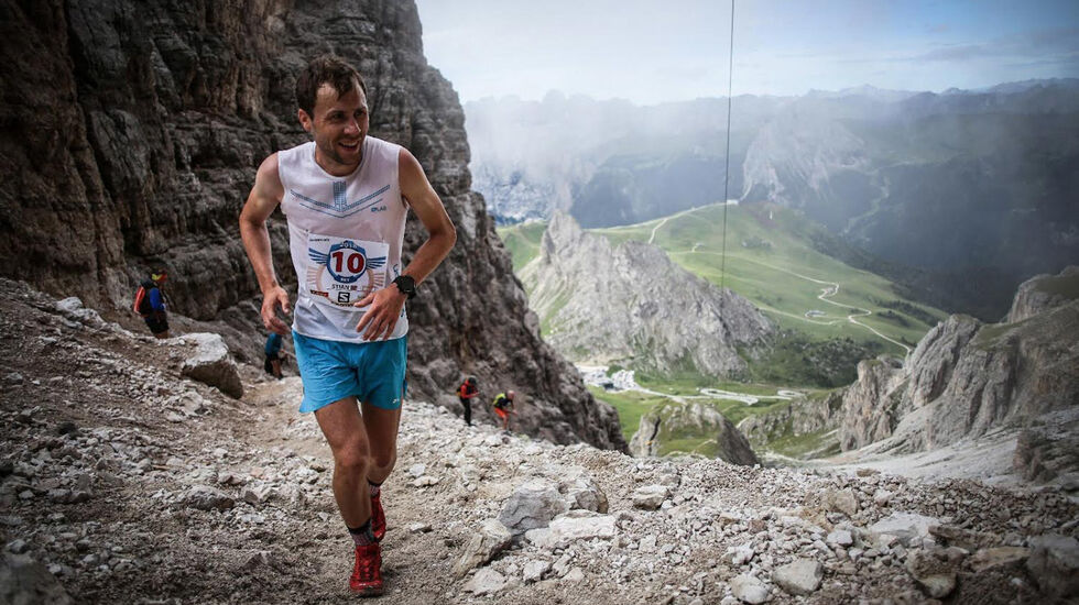 Stian Angermund Vik ble den første nordmann til å gå til topps i Skyracet DoloMyths Run. Foto: Philipp Reiter