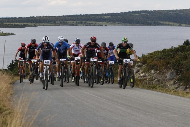 Tetgruppa ved Ytre Reina etter 14 km i  2018 (Foto: Rolf Bakken)