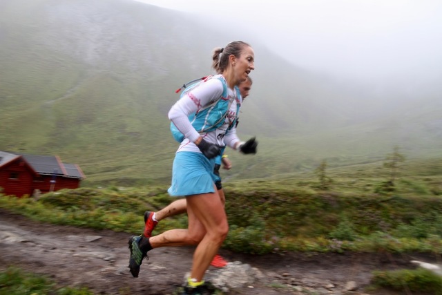 Anita Iversen Lilleskare ledet fra start til mål og var nesten 3 minutt foran nest beste kvinne