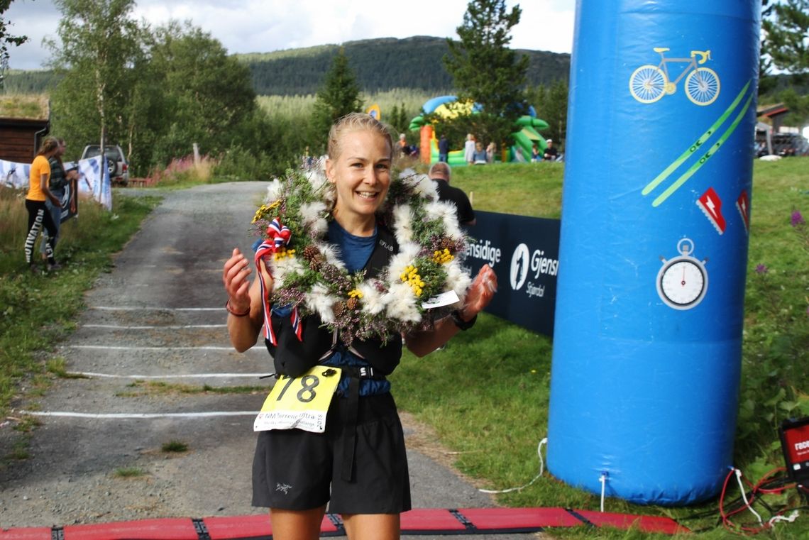 Henriette Brynthe, her etter seieren på NM terrengultra 2018, vant Ultratrippeln og søndagens lengste distanse i Sandsjöbacke Trail. (Foto: Olav Engen)