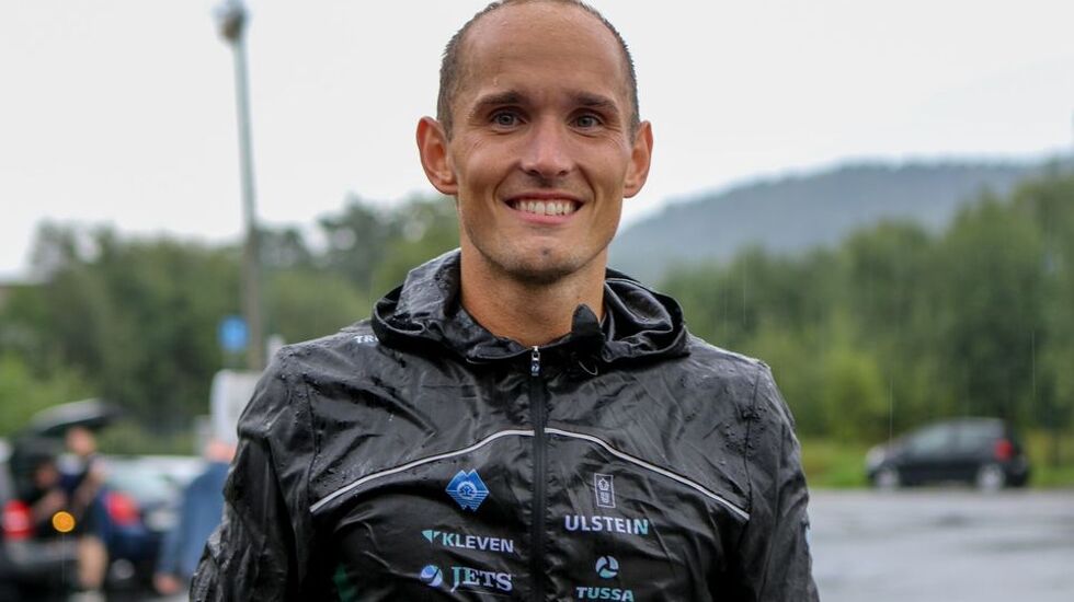 Olger Pedersen var i en klasse for seg selv i dagens 10 km-løp. Nå drar han til Skottland for å studere og trene. Foto: Martin Hauge-Nilsen
