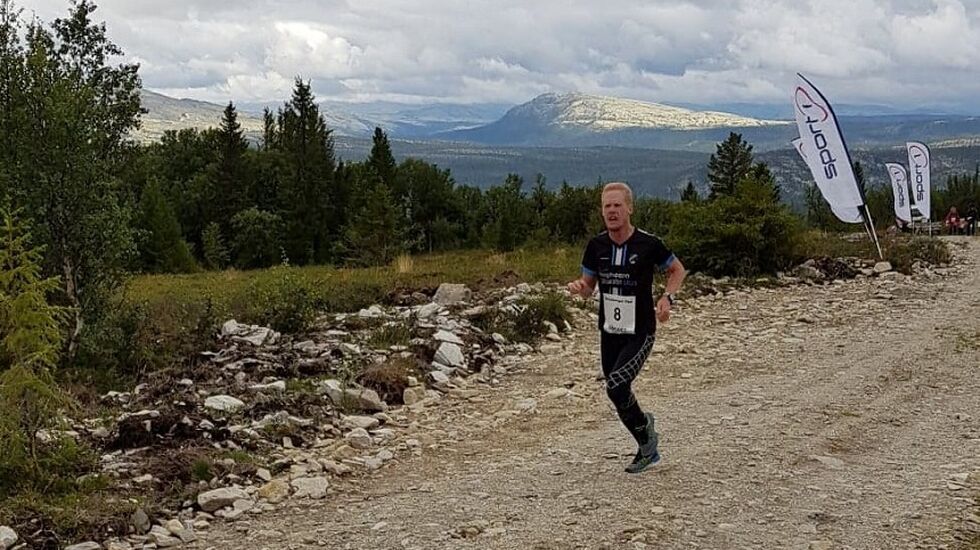 Linus Bohman på vei mot rekorden i Beteberget Opp i 2018. (Foto: Wenche Syversen)