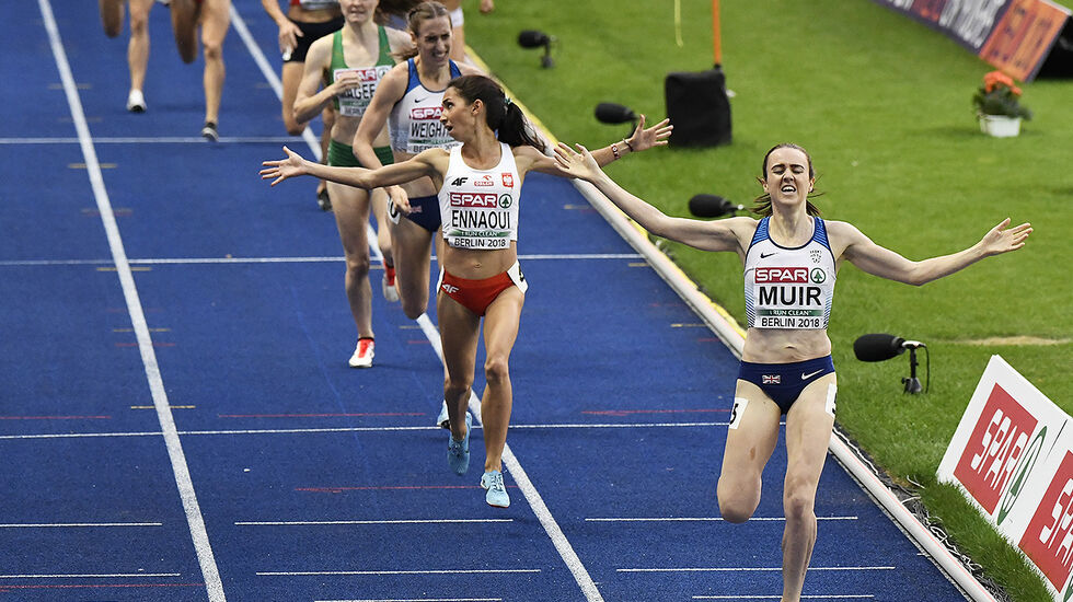 Laura Muir jubla for sitt første EM-gull i et utendørsmesterskap. (Foto: Bjørn Johannessen) 