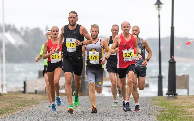 Sigrun Gjølberg vant den 10 kilometer lange løypa i Christian Fredrik-løpet på en god tid. Hun skrellet av tiden fra i fjor med godt over minuttet. (Foto: Arkivbilde fra et tidligere CF-løp, Olav Engen).