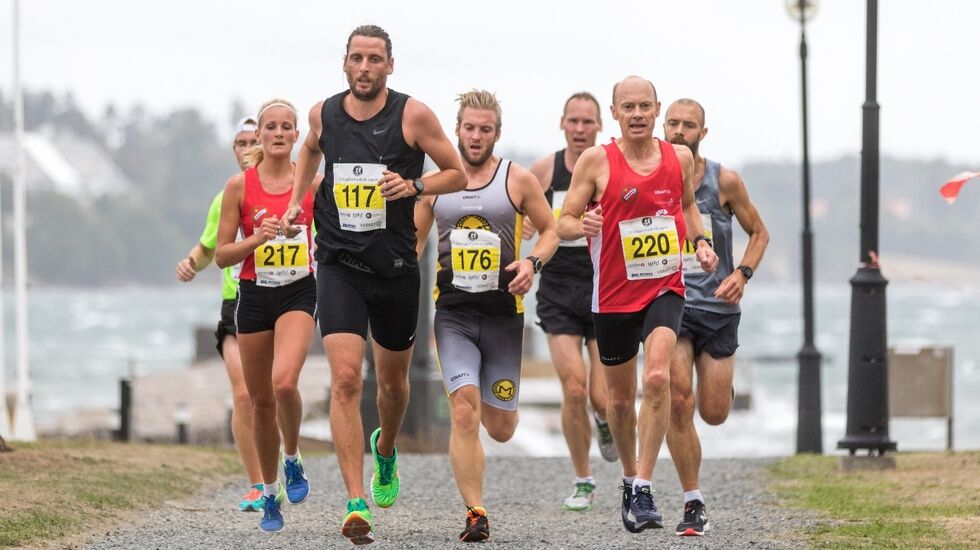 Sigrun Gjølberg vant den 10 kilometer lange løypa i Christian Fredrik-løpet på en god tid. Hun skrellet av tiden fra i fjor med godt over minuttet. (Foto: Arkivbilde fra et tidligere CF-løp, Olav Engen).